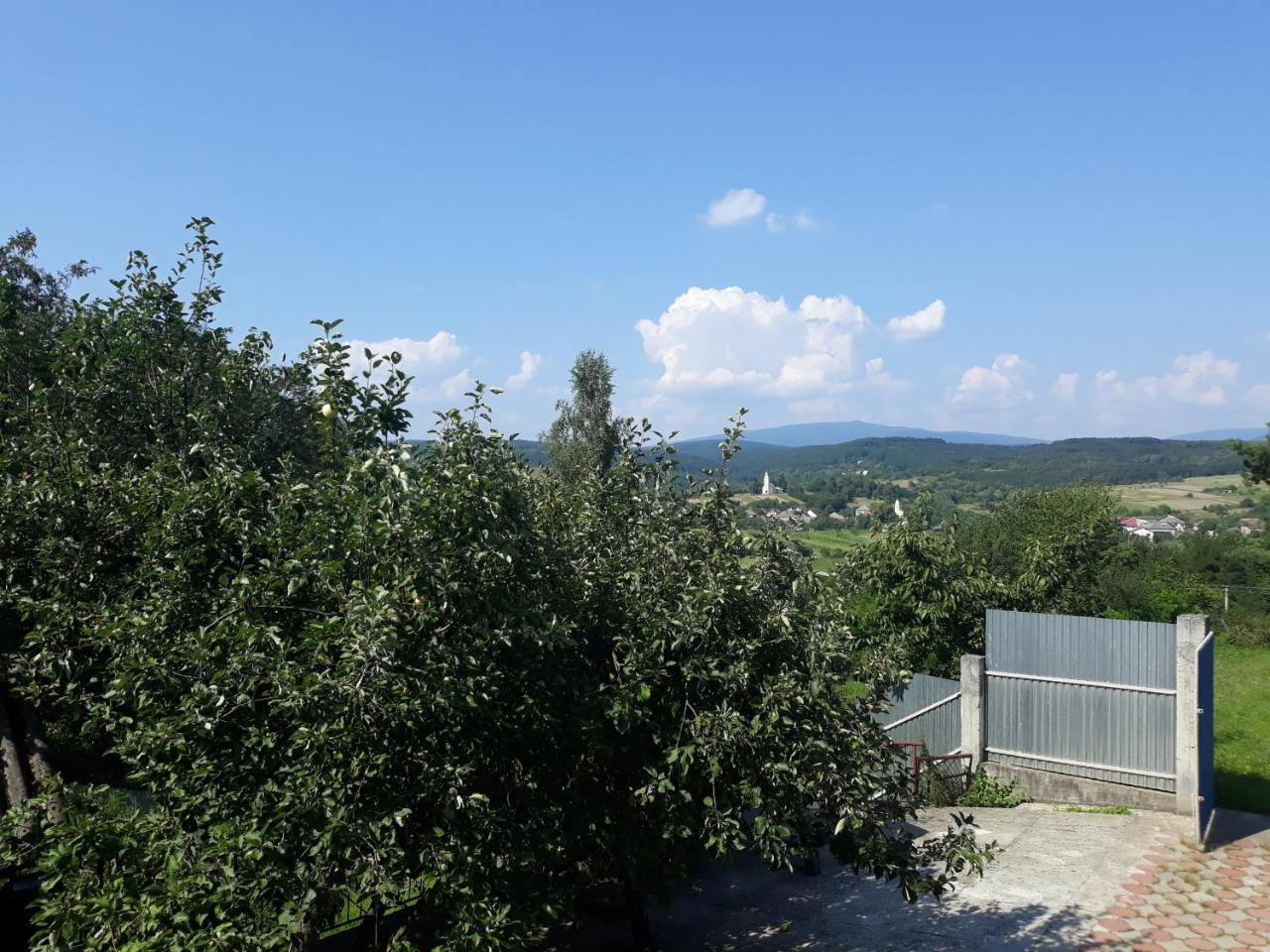 Котедж "Лісовий Затишок" Glubokoye Esterno foto